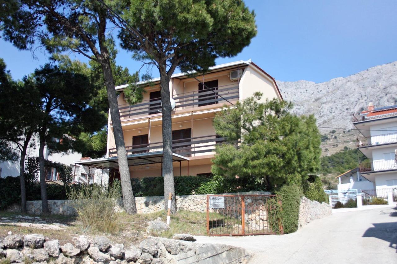 Apartments By The Sea Nemira, Omis - 5884 Tice Zewnętrze zdjęcie