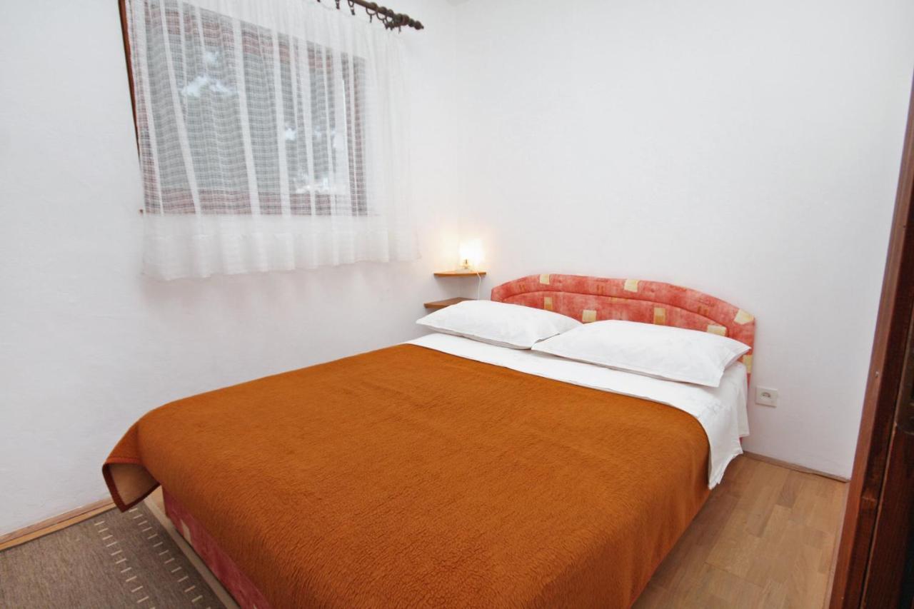 Apartments By The Sea Nemira, Omis - 5884 Tice Zewnętrze zdjęcie